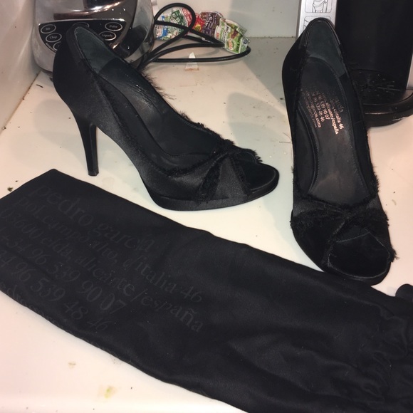 Pedro Garcia black heels size 7.5