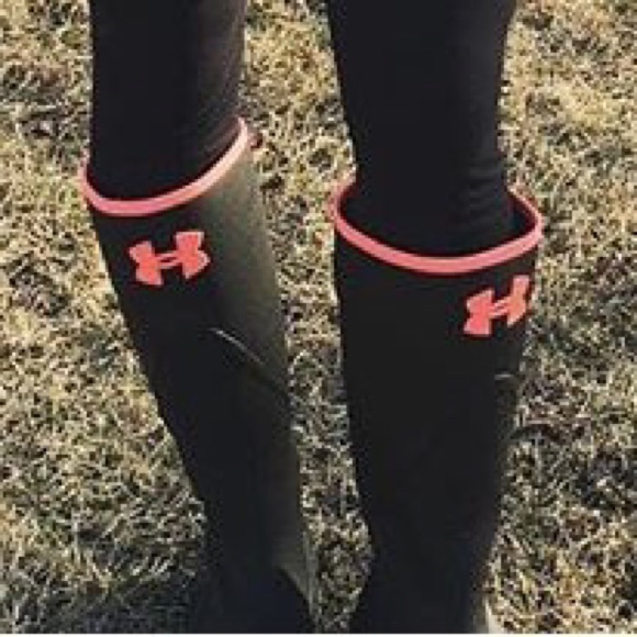 ISO!!!! under armour boots sz 8
