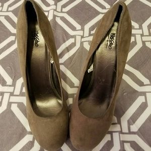 Mossimo Suede Like Platforms