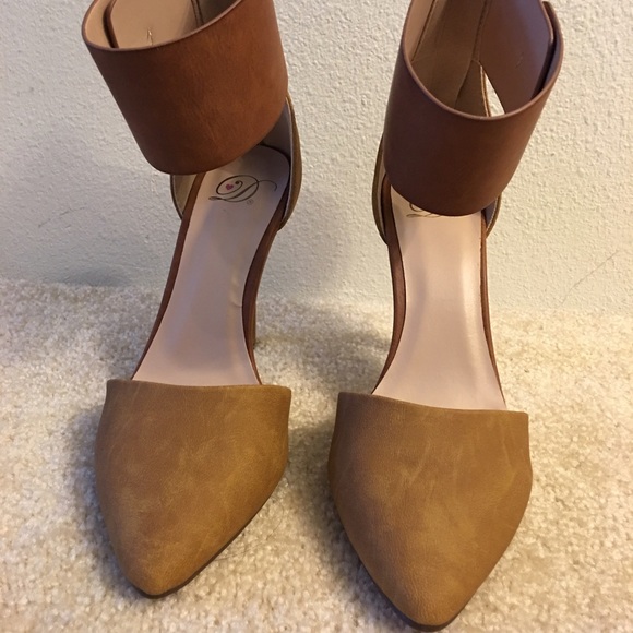 tan heels