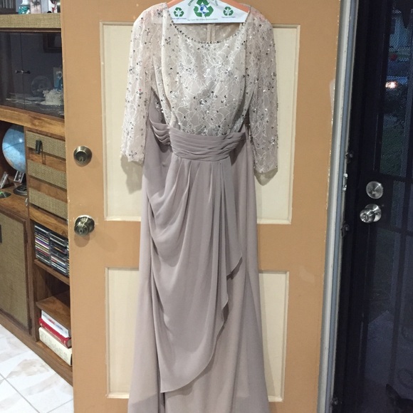 Formal Dress - Picture 1 of 4
