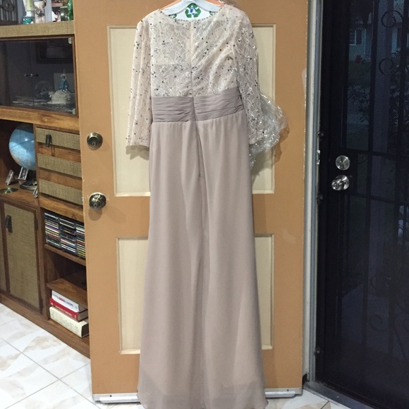 Formal Dress - Picture 3 of 4
