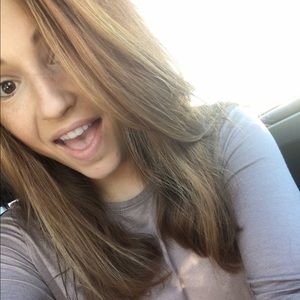 Meet your Posher, Alyssa