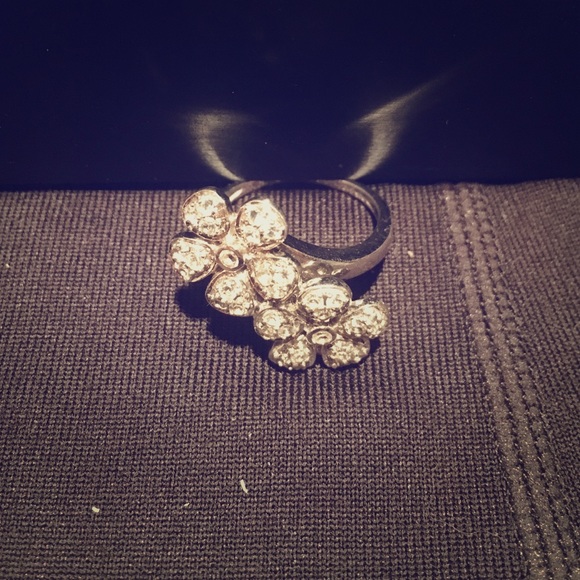 Vera Wang Silver Diamond Ring