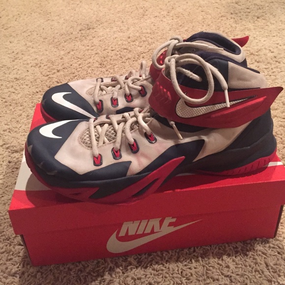 USA Nike Lebron Basketball shoes