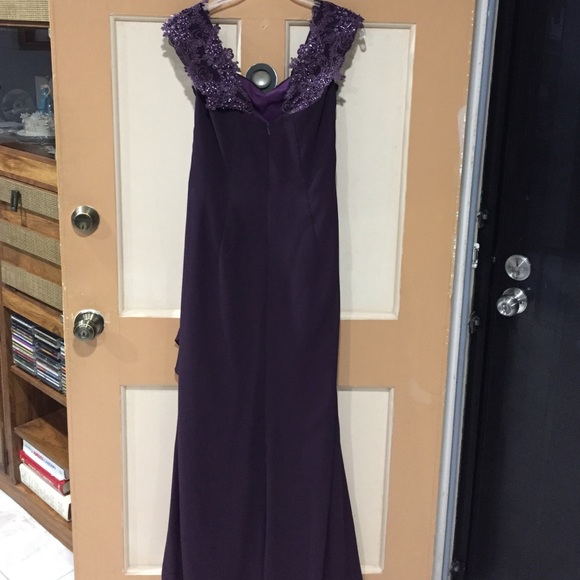 Formal Dress - Picture 3 of 4