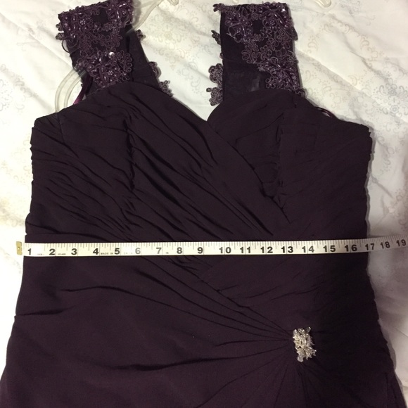 Formal Dress - Picture 4 of 4