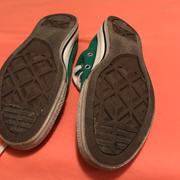 Converse - Picture 2 of 2