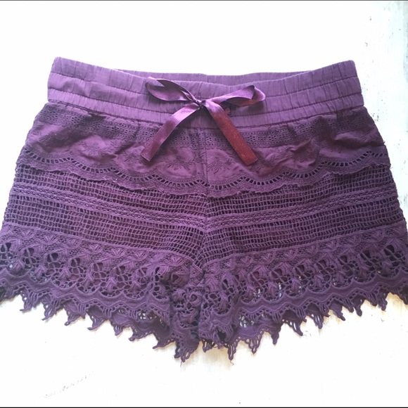 ๐Host Pick โญ๏ธ available in blue only NWT! - Picture 2 of 4