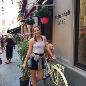 Meet your Posher, Elly