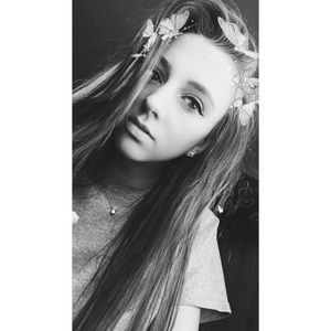 Meet your Posher, Alexis