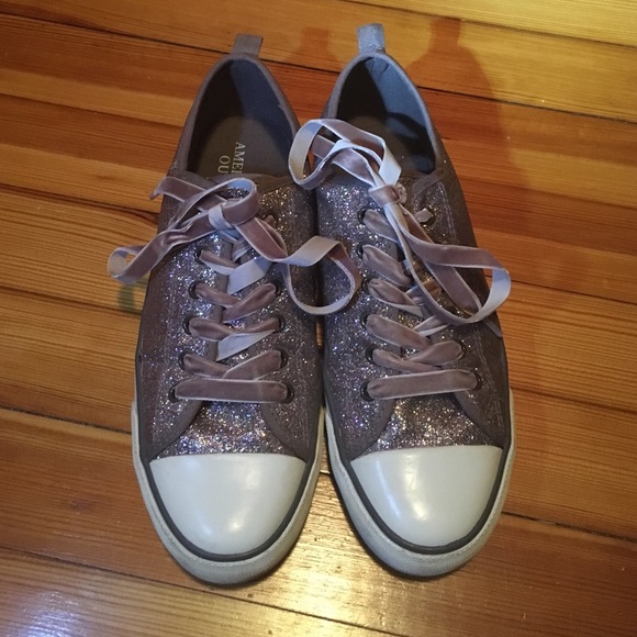 American Eagle Sneakers - Picture 1 of 1