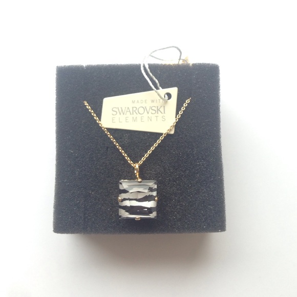 Cadenzza Sabrina Dehoff Zebra Pendant Necklace