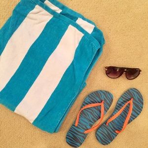 Brand new tiger Havaianas!