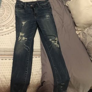 Hi rise jegging size 8 American eagle distressed
