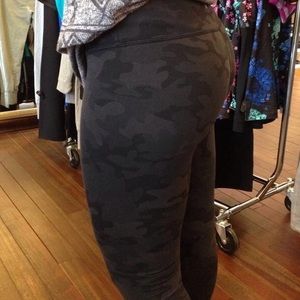 Lululemon black Camo crops