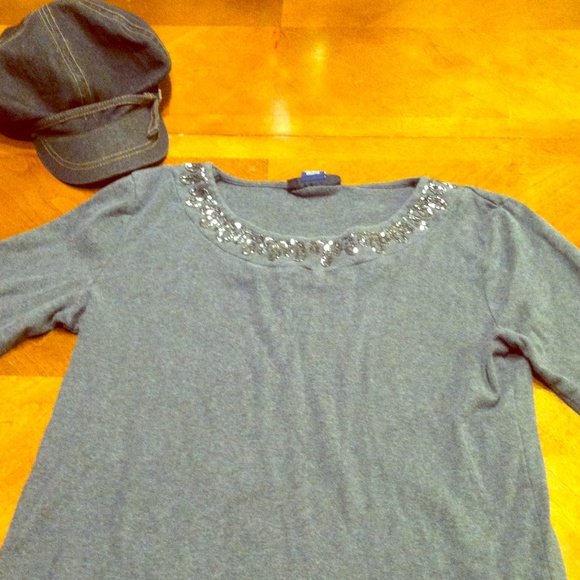 **SALE** Karen Scott Top w/ beaded collar. Nice.