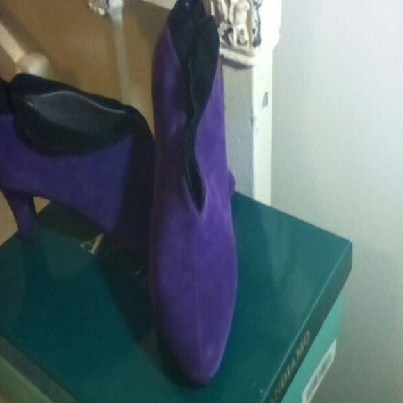 Andiamo Heels NWOT - Picture 3 of 4