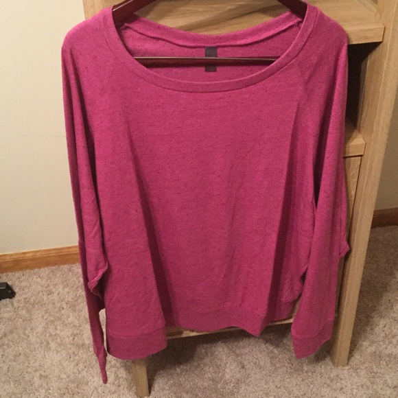 District long sleeve shirt