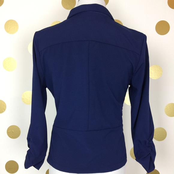 SALE! Lightweight Navy Blue Buttonless Blazer - Picture 4 of 6