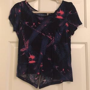 Forever 21 top with zipper back and pocket front