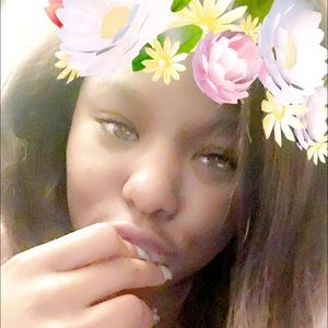 Meet your Posher, Karisma