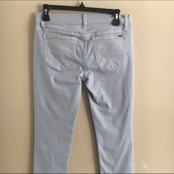 Light Blue Jeans - Picture 3 of 3