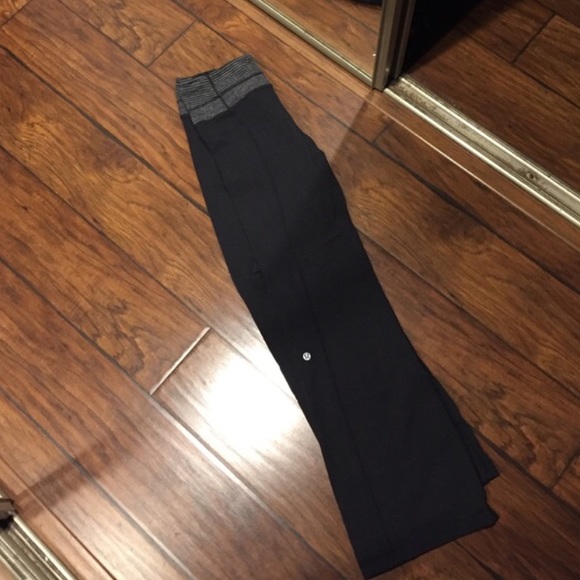 Lululemon athletica yoga pants