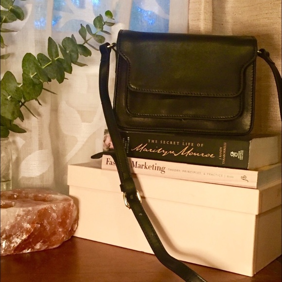 SOLD! KC Jagger Leather Shoulder Bag - "Marlow" - Picture 6 of 6