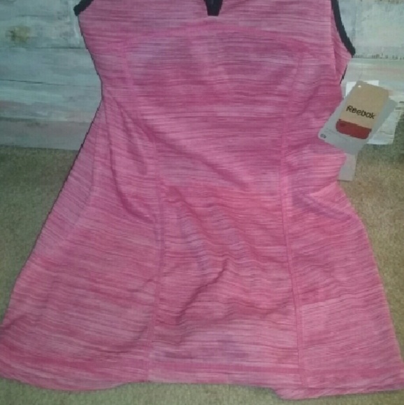 NWT Reebok Sports tank top. - Picture 3 of 4
