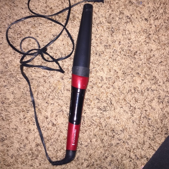 red curling wand