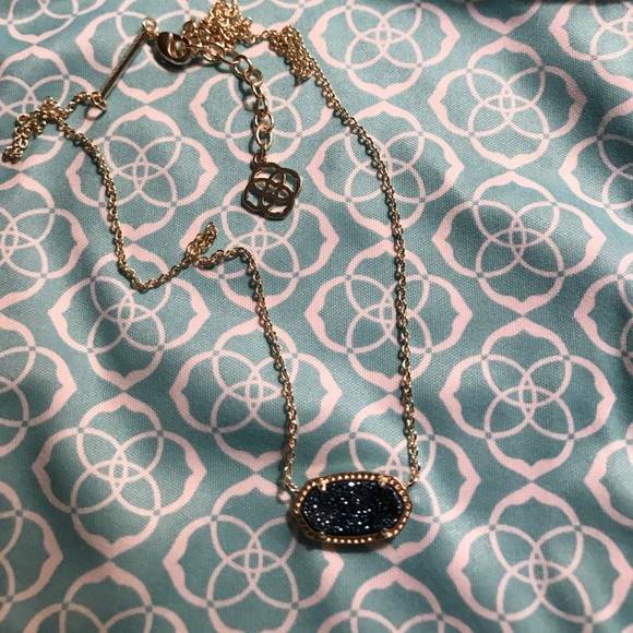 Kendra Scott Elisa necklace - Picture 2 of 2