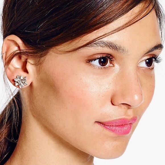 🎉HP NWT kate spade Bourgeois Bow Earrings - Picture 2 of 4