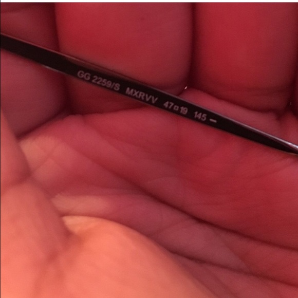AUTHENTIC Gucci sunglasses ?