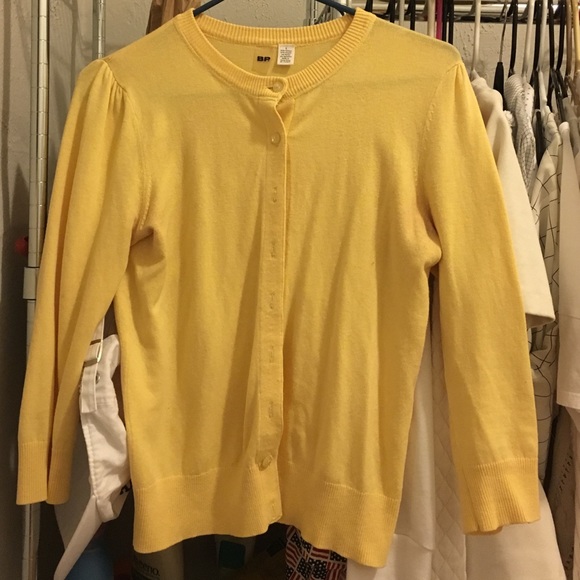 Sweet yellow cardigan