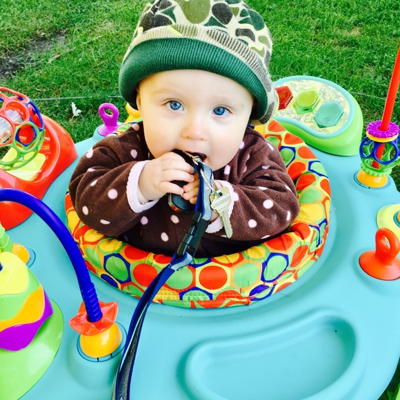 Laura Nichols Family Clothing and Accessories - Picture 2 of 5