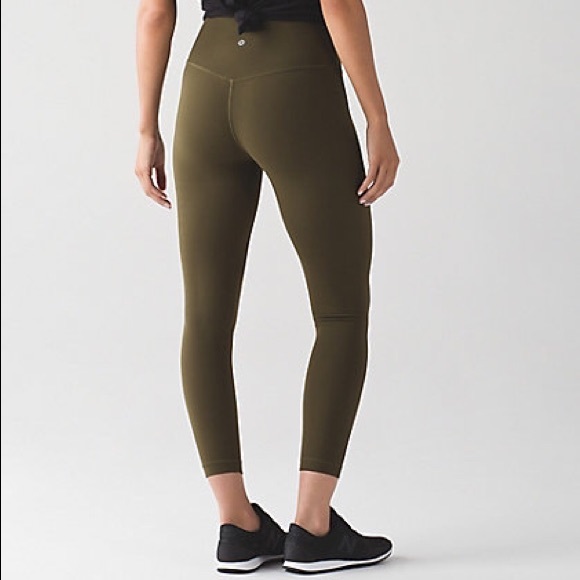 Lululemon Army green aligns