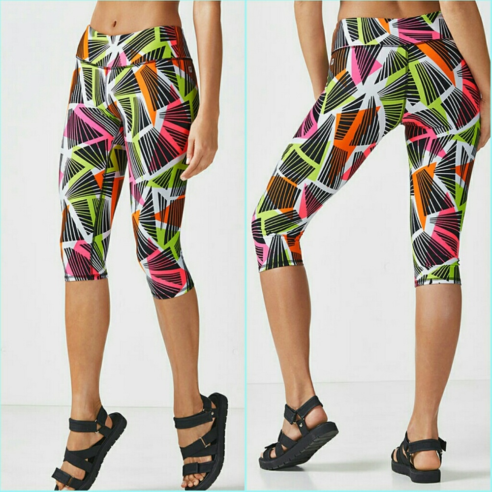 CLEAROUT Fabletics M crop FINAL REDUCTION