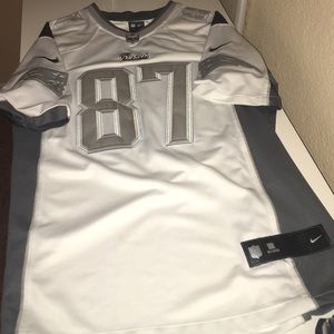 White Custom Gronkoswki #87 Patriots Jersey. Nike