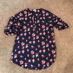 Pixley (Stitch Fix) Short Sleeve V neck - Medium