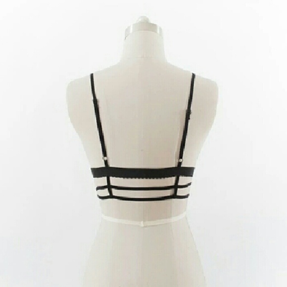 🚨LAST ONE! Black Lace Strappy Caged Bralette Crop - Picture 5 of 8