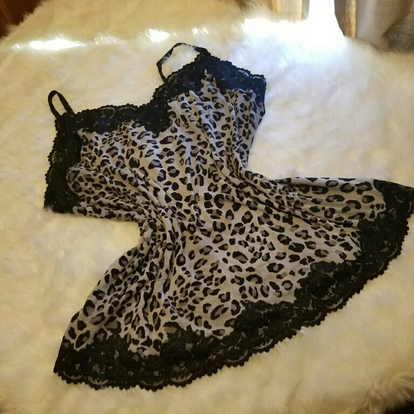 Lane Bryant 
 Other - Lane Bryant 16-18 Lace Spandex Cammi Print Blk