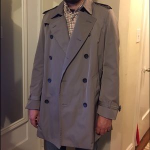 Banana Republic Men's Trenchcoat (water resistant)