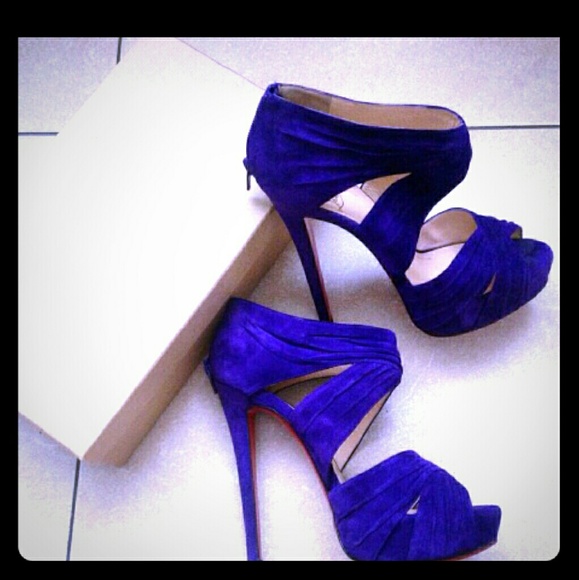 Authentic Christian Louboutin shoes - Picture 1 of 1