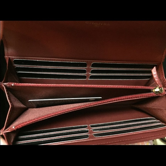 CHANEL QUILTED FLAP WALLET - Picture 2 of 4