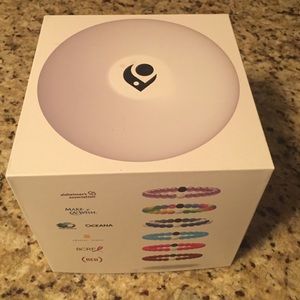 Lokai Pact with 6 Small genuine Lokai bracelets