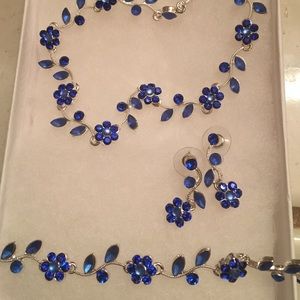 Cant believe I'm selling. Gorgeous blue stone set