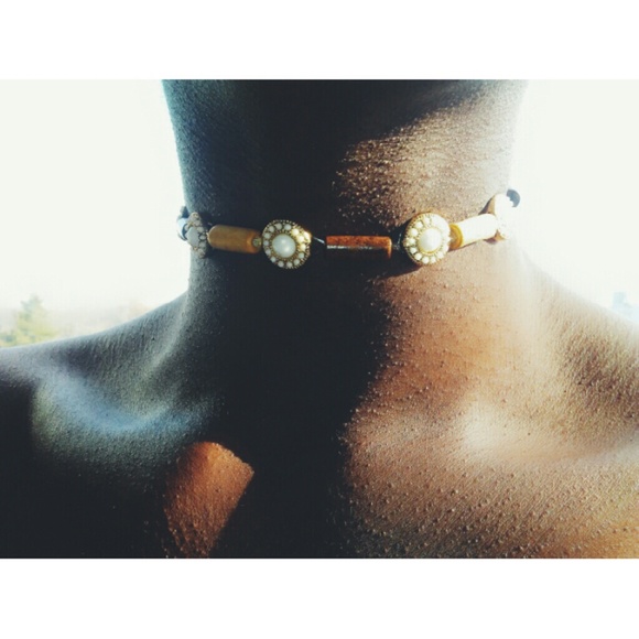 Simpllybell Flower choker