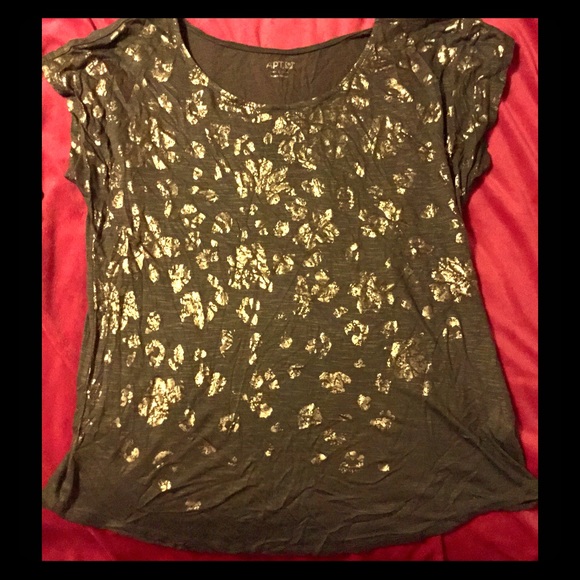 Apt. 9 Tops - Leopard Print Foil Grey Top