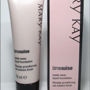 Matte Wear Foundation BEIGE 1